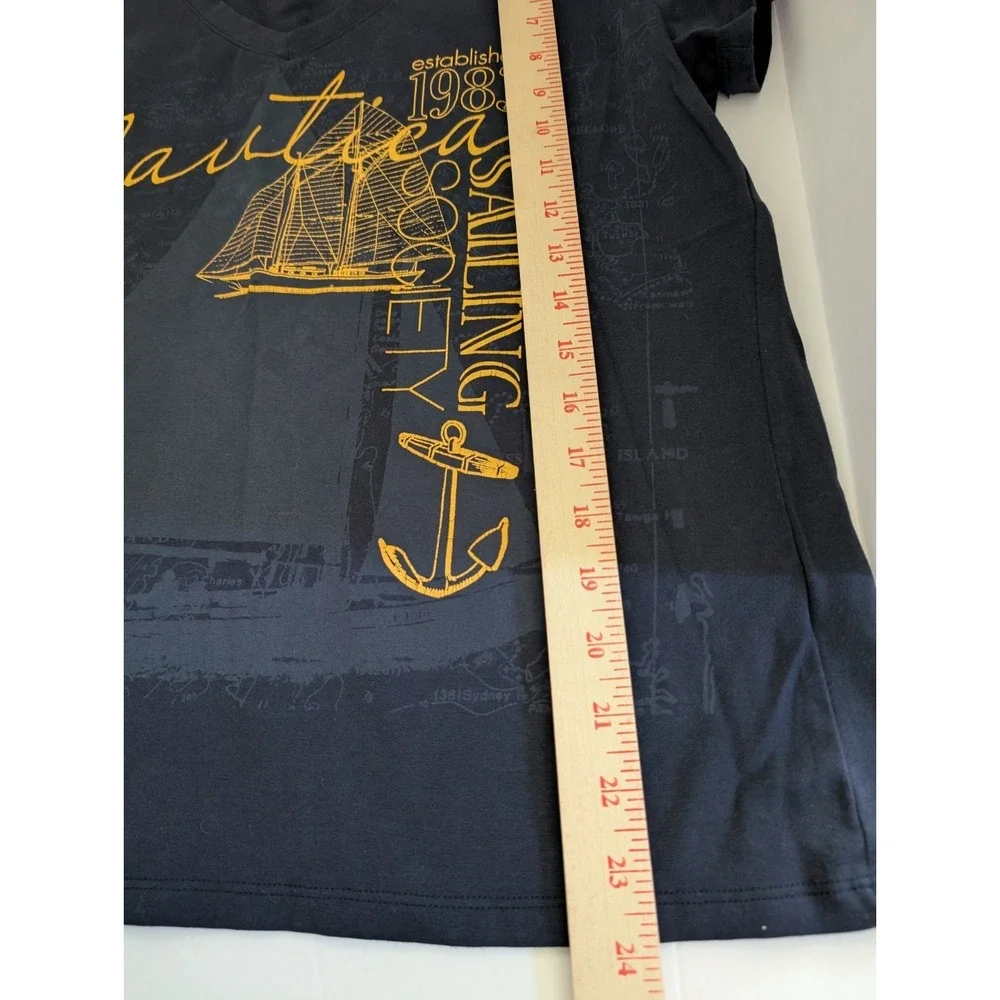 Nautica Women's Cotton Shirt Size L Pre owned - Picture 3 of 4